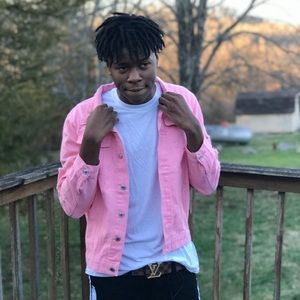 Meet your Posher, Akil